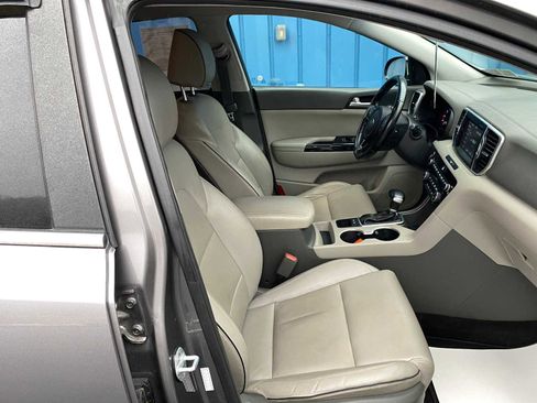 Used 2018 Kia Sportage EX w/ EX Sport Appearance Package image 28