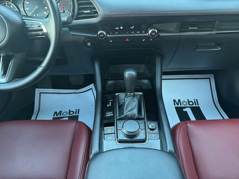 Used 2025 MAZDA MAZDA3 s image 26