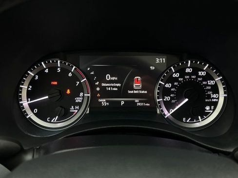 Used 2023 Toyota Highlander XLE image 36