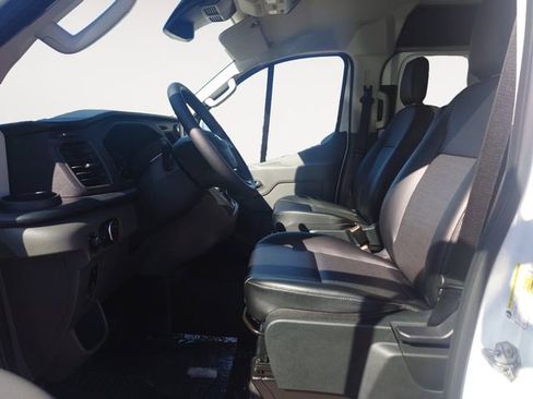 Certified 2024 Ford Transit 350 Low Roof AWD image 9
