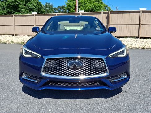 Used 2020 INFINITI Q60 3.0t Luxe w/ Essential Package AWD/4WD image 2