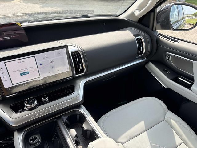 New 2027 Ford Expedition Platinum AWD/4WD image 15