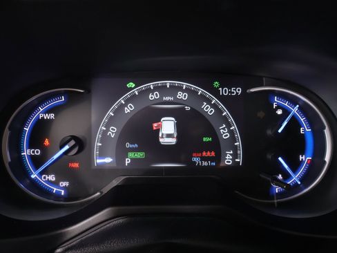 Used 2020 Toyota RAV4 XSE image 4