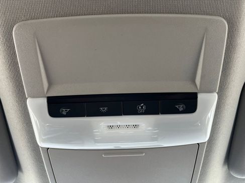 New 2025 Nissan Sentra SR image 7