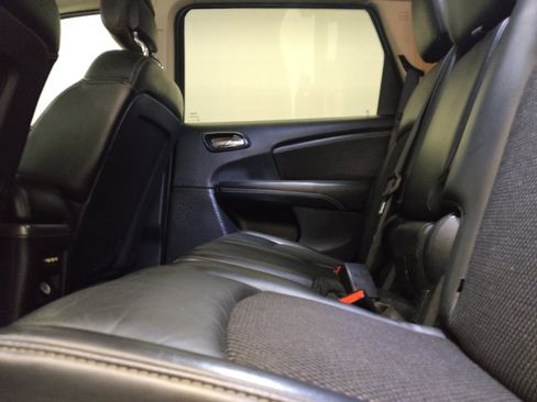 Used 2017 Dodge Journey Crossroad w/ Rear Seat Video Group I FWD image 18