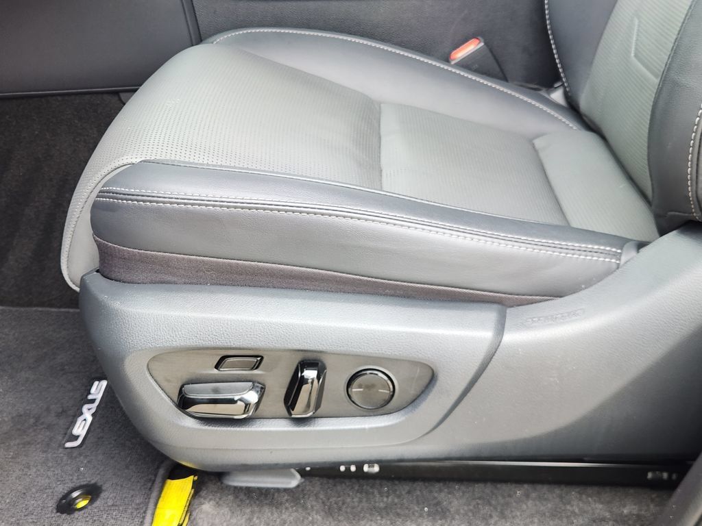 Certified 2025 Lexus GX 550 w/ Accessory Package (2T) AWD/4WD image 23