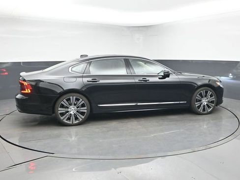 Used 2023 Volvo S90 B6 Plus image 8