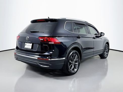 Used 2022 Volkswagen Tiguan SE AWD/4WD image 4