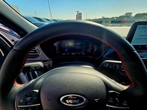 Used 2024 Ford Escape ST-Line AWD/4WD image 22
