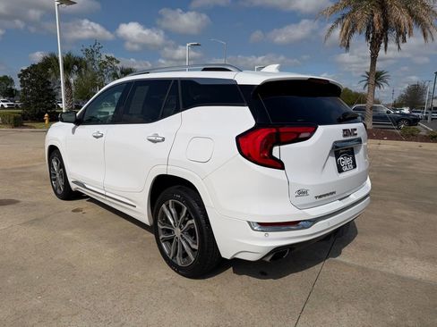 Used 2019 GMC Terrain Denali w/ Advanced Safety Package image 3