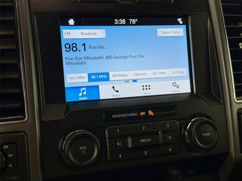 Used 2019 Ford F150 XLT w/ Equipment Group 302A Luxury AWD/4WD image 19