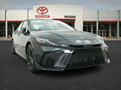 New 2026 Toyota Camry SE image 32