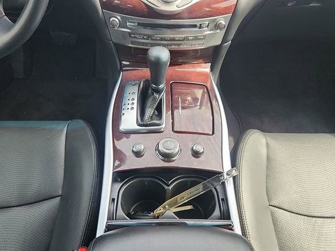 Used 2015 INFINITI Q70 3.7 image 18