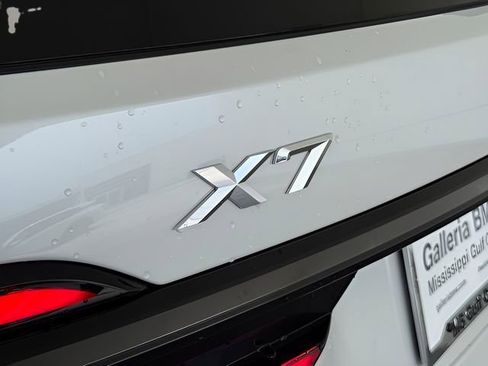 Used 2026 BMW X7 xDrive40i w/ M Sport Package image 16