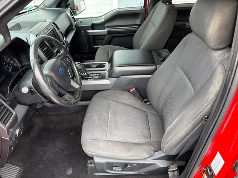 Used 2018 Ford F150 XLT w/ Equipment Group 302A Luxury AWD/4WD image 8