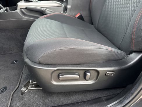 Used 2021 Toyota Tacoma SR5 image 12