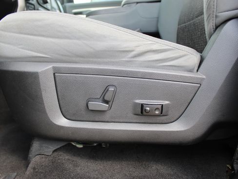 Used 2017 RAM 1500 Big Horn AWD/4WD image 13
