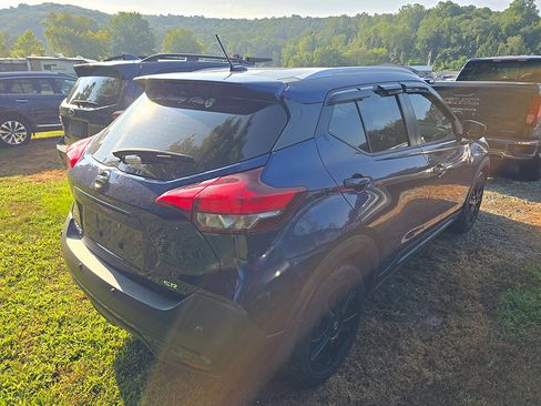 Used 2020 Nissan Kicks SR FWD image 3