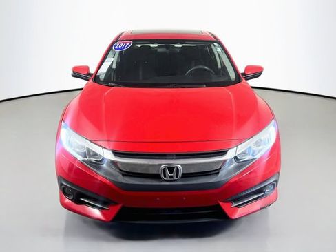 Used 2017 Honda Civic EX-T image 3