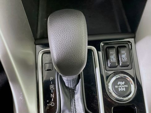 Used 2025 Mitsubishi Eclipse Cross SE image 24