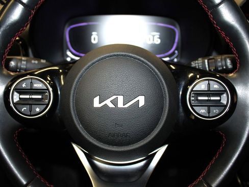 Used 2023 Kia Soul GT-Line image 12