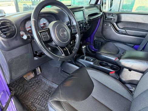 Used 2016 Jeep Wrangler Unlimited Sahara image 16