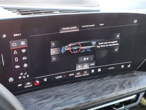 Used 2025 Audi Q5 2.0T Premium w/ Premium Plus image 18