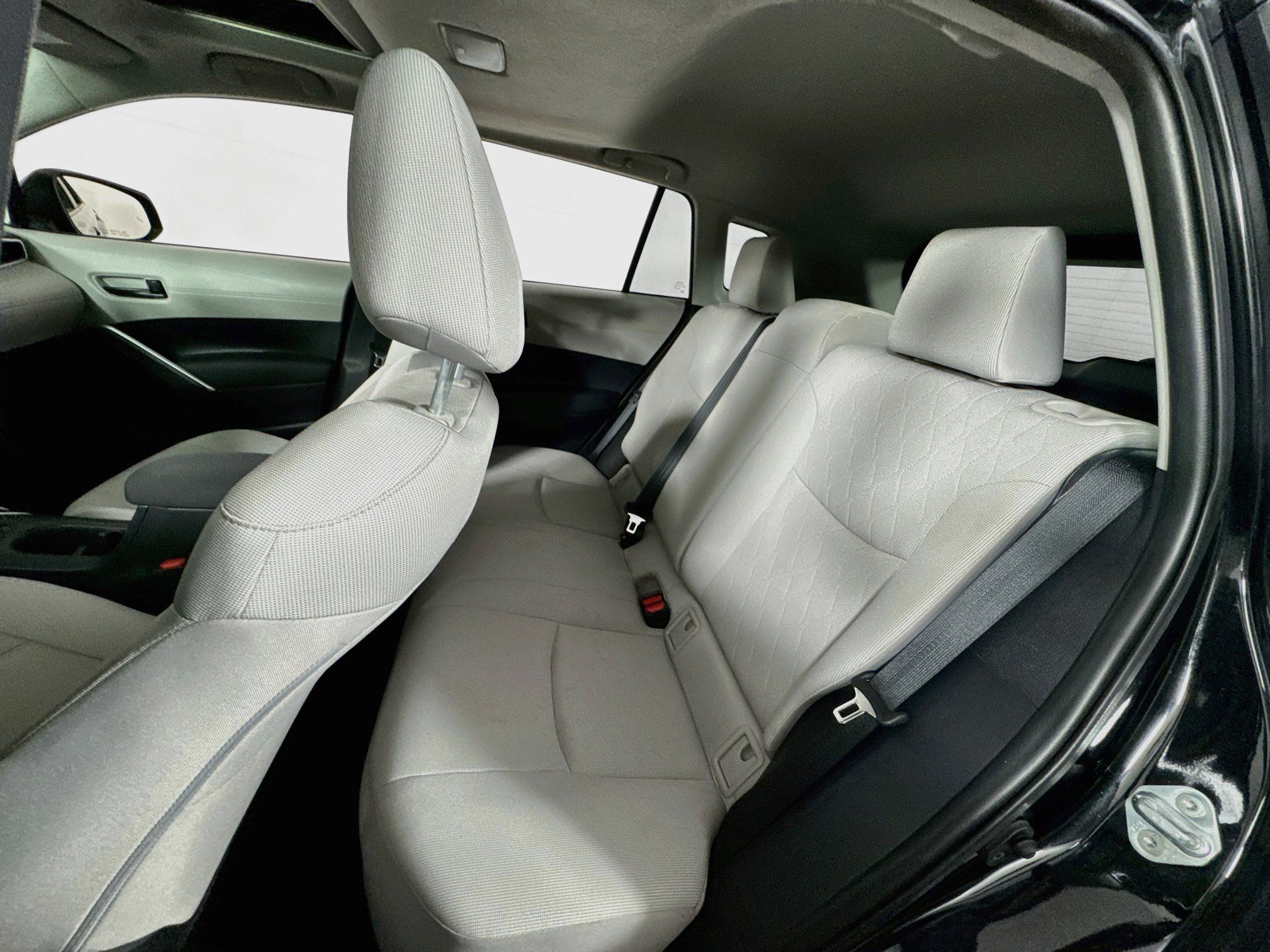 Certified 2023 Toyota Corolla Cross LE w/ Moonroof Package AWD/4WD image 18