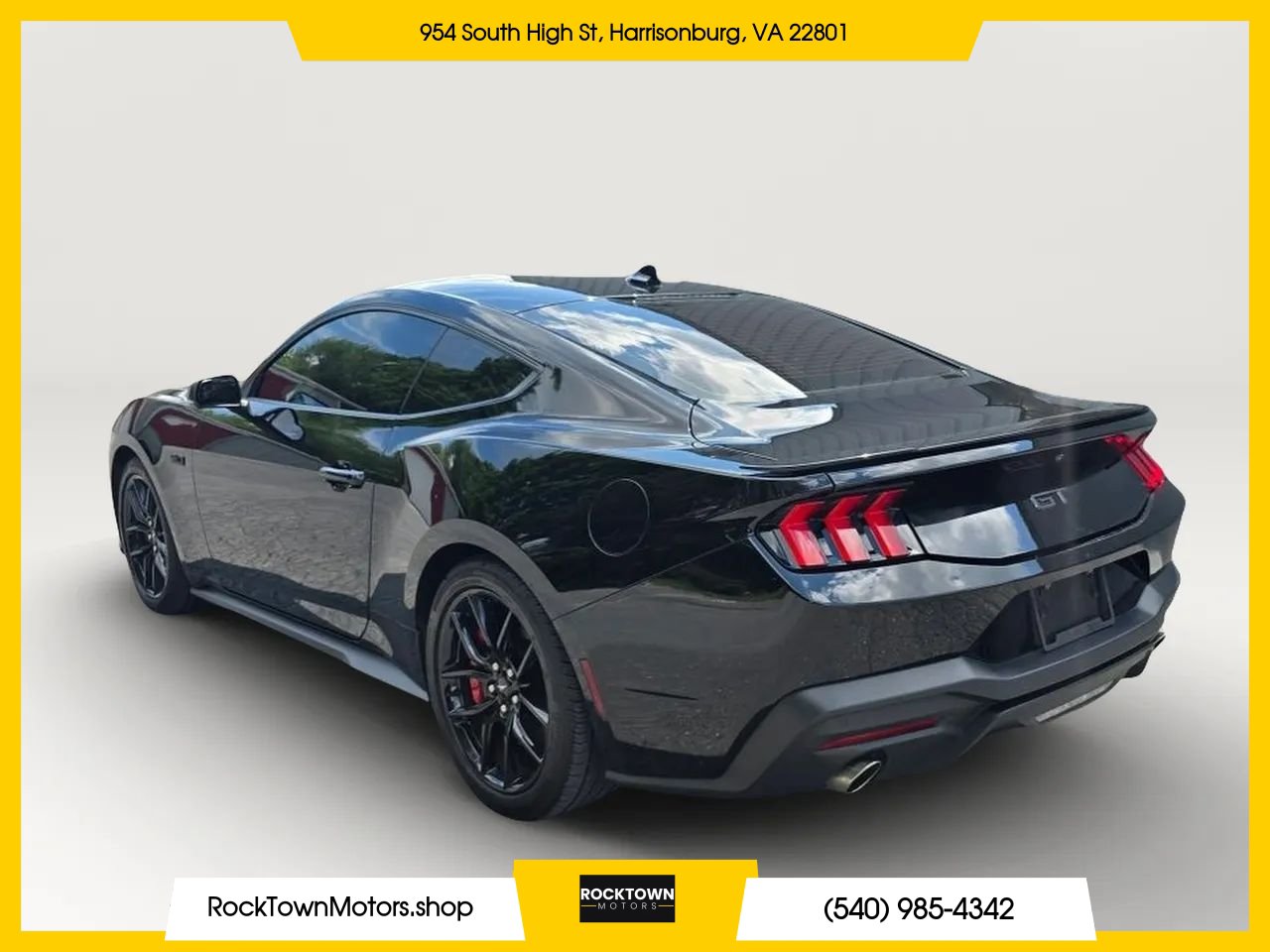 Used 2024 Ford Mustang GT Premium RWD image 3