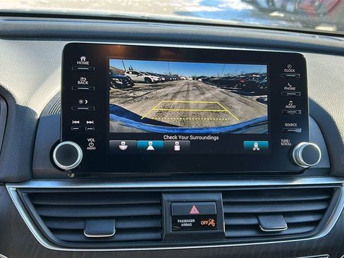 Used 2019 Honda Accord EX image 17
