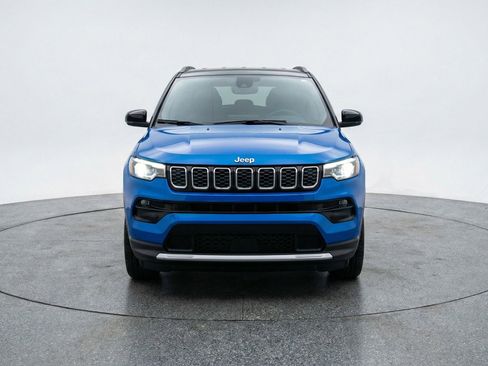 Used 2025 Jeep Compass Limited image 2