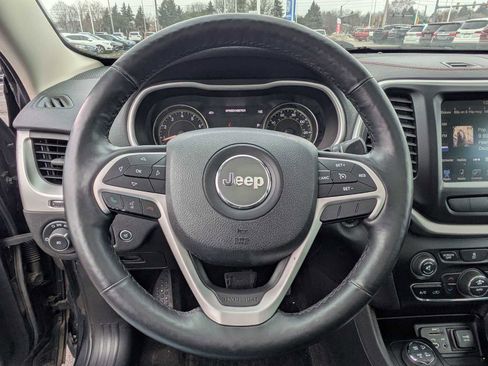 Used 2014 Jeep Cherokee Trailhawk w/ Comfort/Convenience Group image 24
