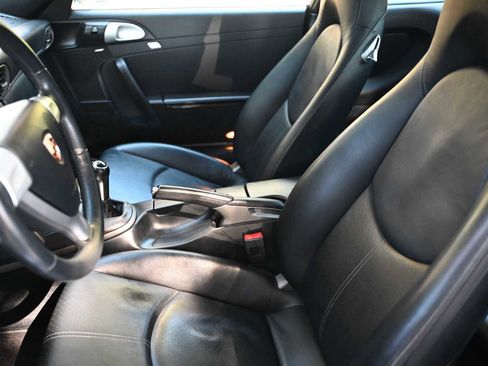 Used 2005 Porsche 911 Carrera image 16