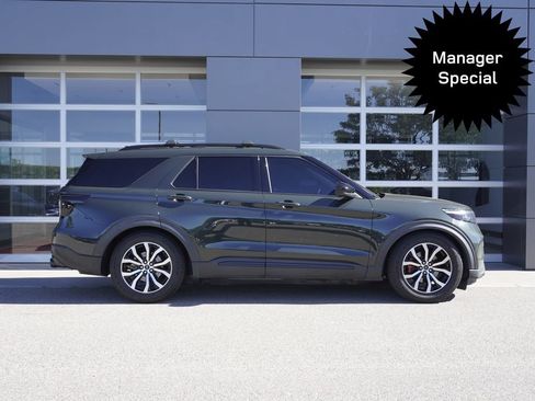 Used 2022 Ford Explorer ST AWD/4WD image 7