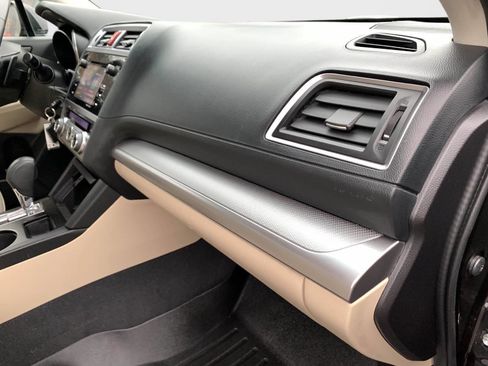 Used 2017 Subaru Legacy 2.5i Premium image 39