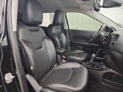 Used 2018 Jeep Compass Limited w/ Navigation Group image 29