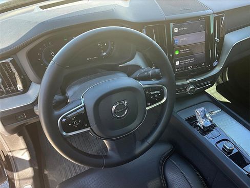 Used 2025 Volvo XC60 B5 Ultra w/ Protection Package Premier image 15