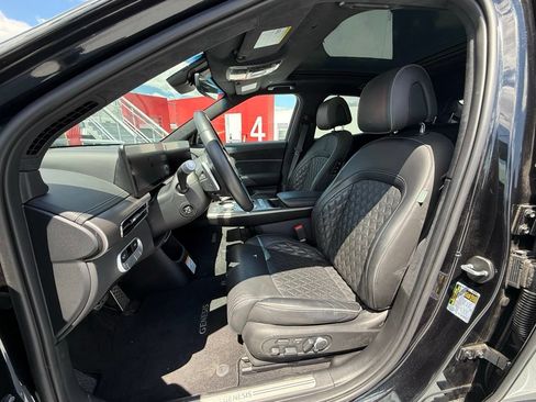 Used 2024 Genesis GV60 Performance AWD/4WD image 10