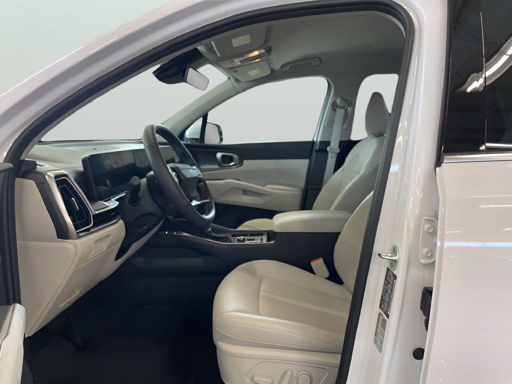 Certified 2026 Kia Sorento S AWD/4WD image 16