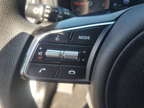 Used 2022 Kia Sportage LX AWD/4WD image 9