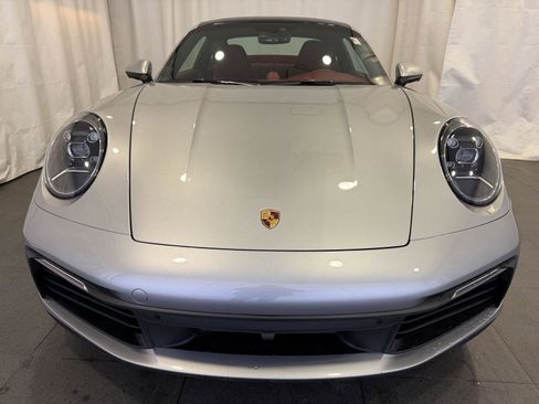 Used 2022 Porsche 911 Carrera image 6