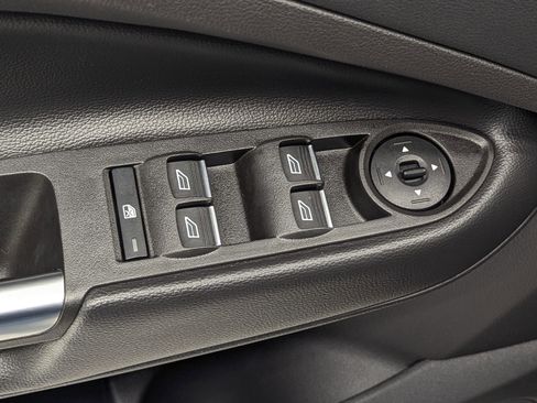 Used 2017 Ford C-MAX SE image 17