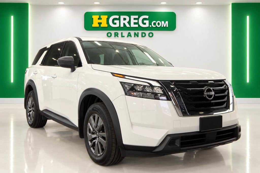 Used 2024 Nissan Pathfinder S w/ Cargo Package FWD image 4