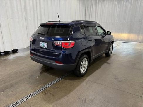 Used 2018 Jeep Compass Sport FWD image 4