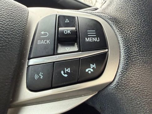 Used 2022 Ford Explorer XLT image 21