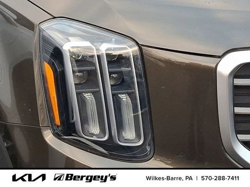 Certified 2023 Kia Telluride S w/ S Sunroof Package image 10