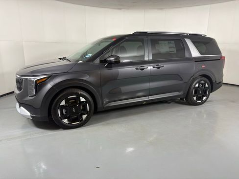 New 2026 Kia Carnival EX image 5