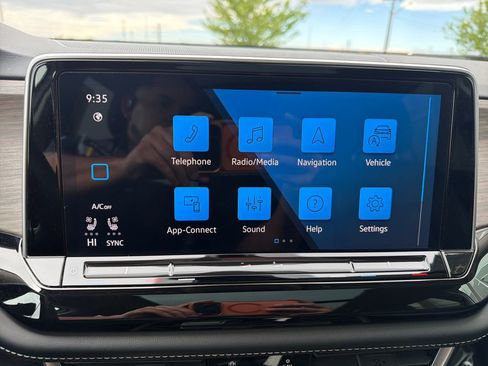 Certified 2024 Volkswagen Atlas SEL image 21