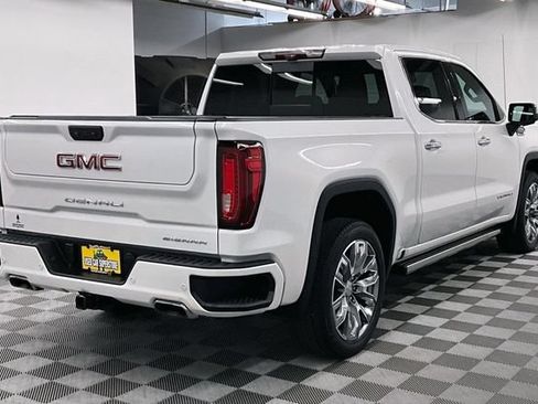 Used 2023 GMC Sierra 1500 Denali w/ Denali Reserve Package AWD/4WD image 13