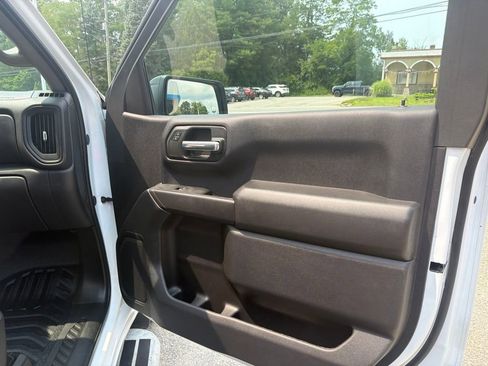 Certified 2025 Chevrolet Silverado 1500 W/T RWD image 28